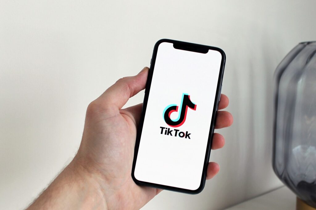 Comment TikTok récompense ses stars : une exploration high-tech
